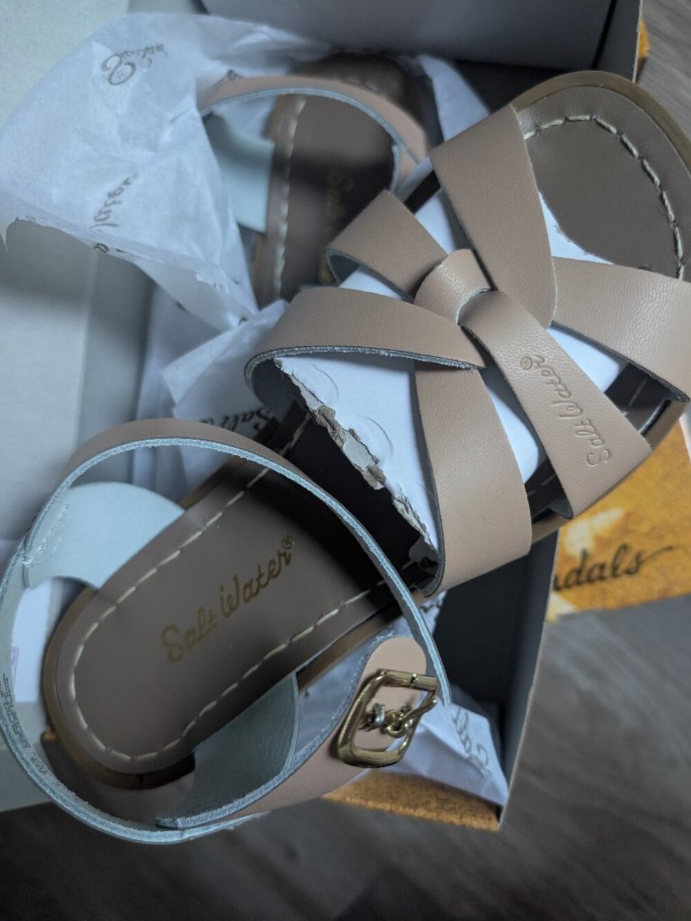 Salt Water Sandals, size 6 (Women) - New with box